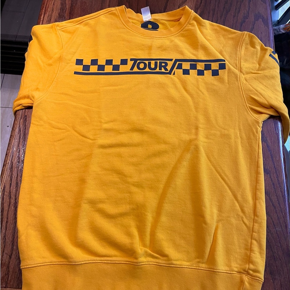 Justin Bieber “Tour” sweatshirt size medium